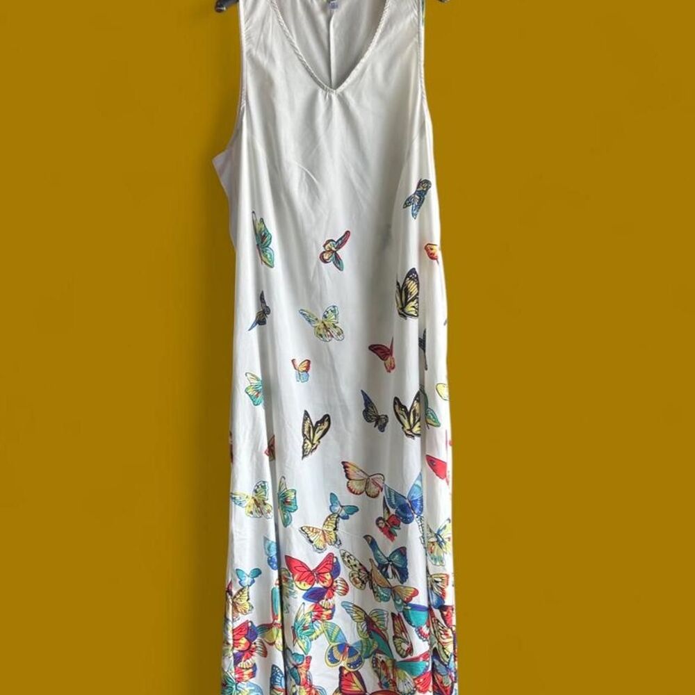 Misslook White Butterfly Print Flowy Maxi Dress 🦋✨